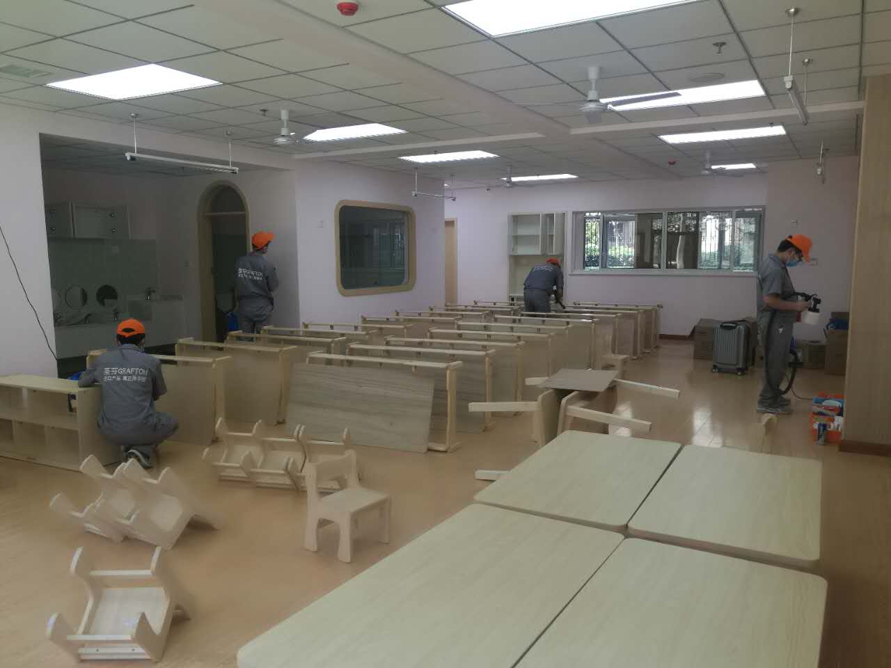 孩子教室桌椅全方位施工 孩子教室桌椅全方位施工